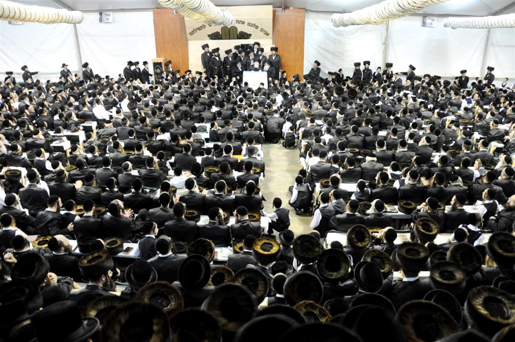 התרגשות בויזניץ: האדמו"ר נכח במעמד סליחות