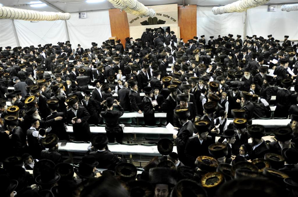 התרגשות בויזניץ: האדמו"ר נכח במעמד סליחות