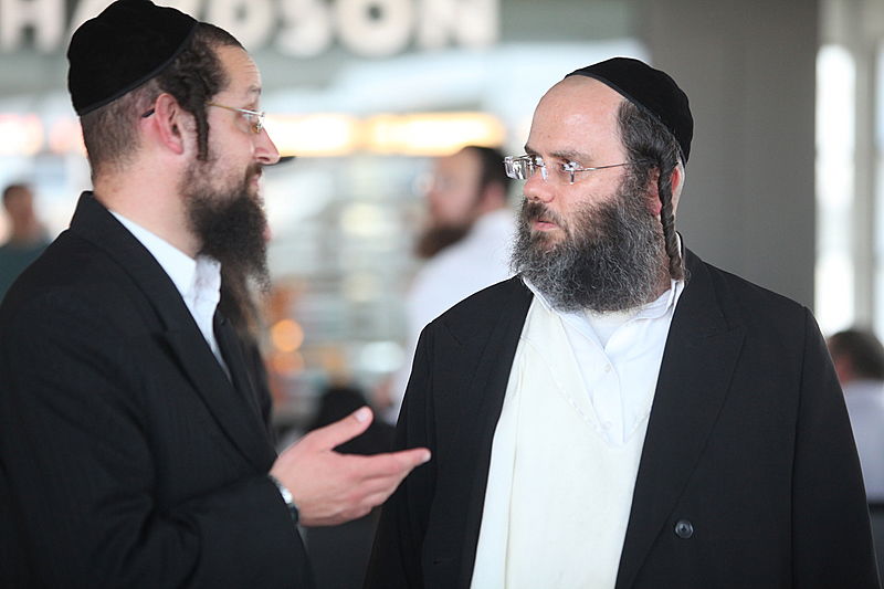 רבבות בדרכם לאומן: צלם "כיכר השבת" עם הנוסעים