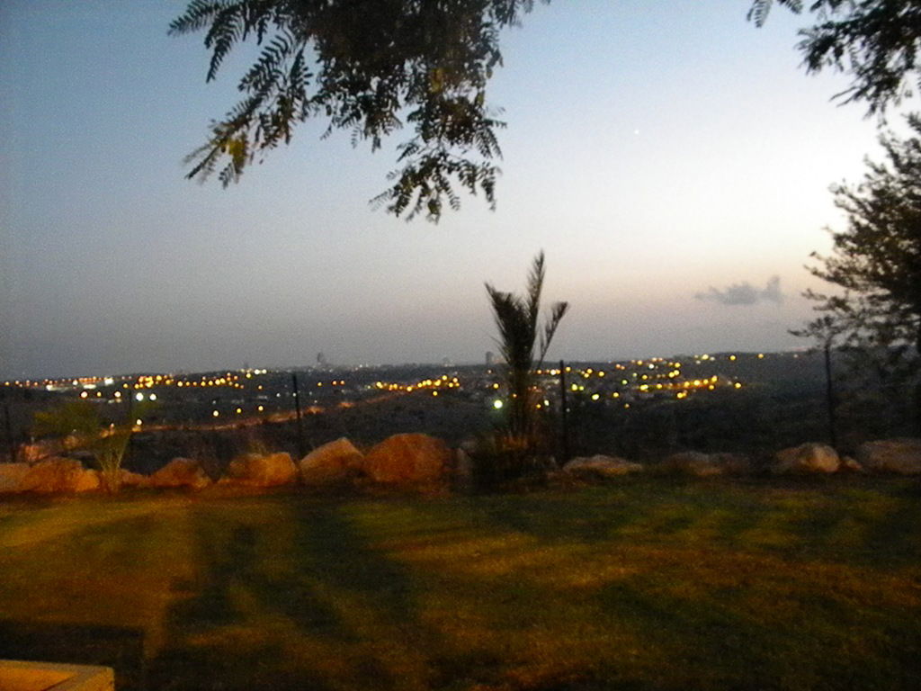 ידידים קיבלו תעודות והרימו כוסית לשנה החדשה