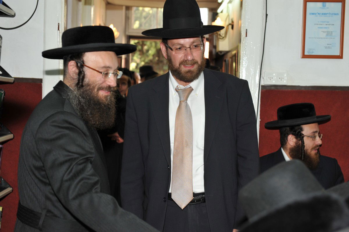 "קרע נוצר בליבי. אבל הגיע הזמן לצאת מאפילה לאור"