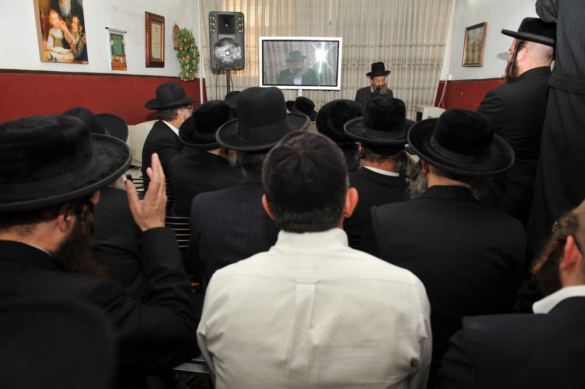 "קרע נוצר בליבי. אבל הגיע הזמן לצאת מאפילה לאור"