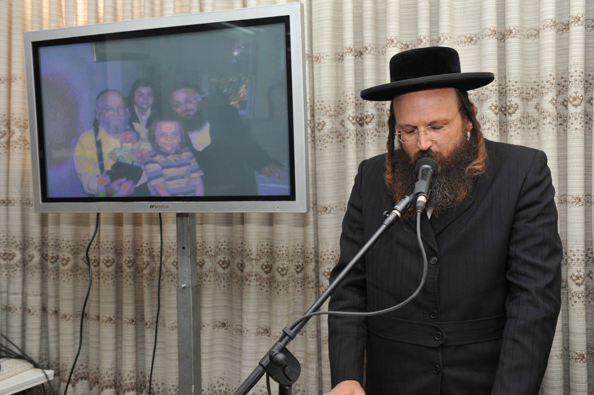 "קרע נוצר בליבי. אבל הגיע הזמן לצאת מאפילה לאור"