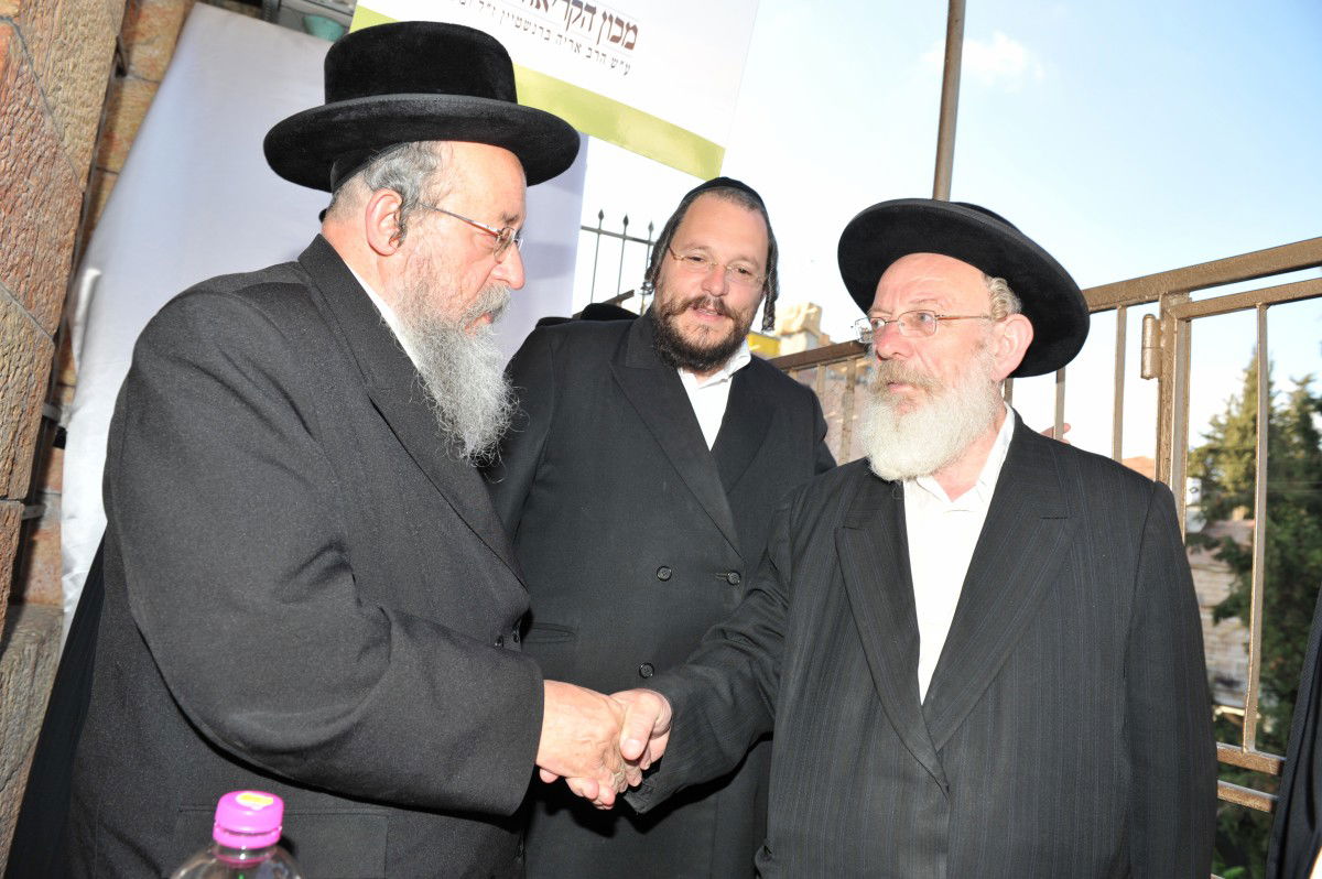 "קרע נוצר בליבי. אבל הגיע הזמן לצאת מאפילה לאור"