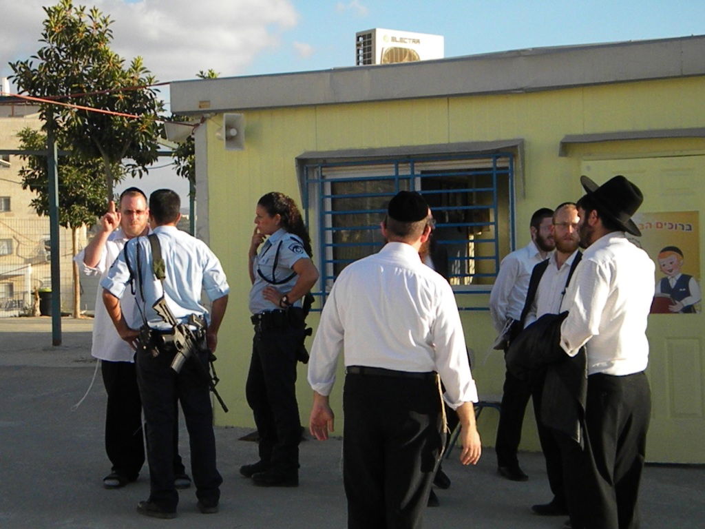 התרגיל של נאות הפסגה: העיתונאים נפלו בפח • צפו