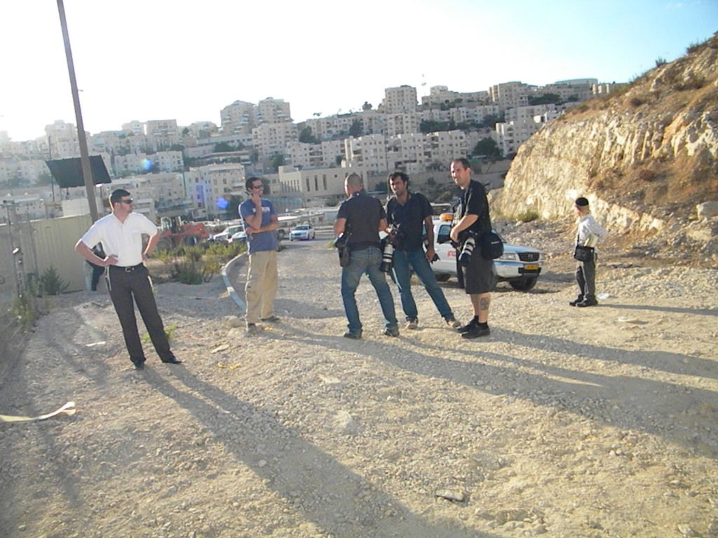 התרגיל של נאות הפסגה: העיתונאים נפלו בפח • צפו