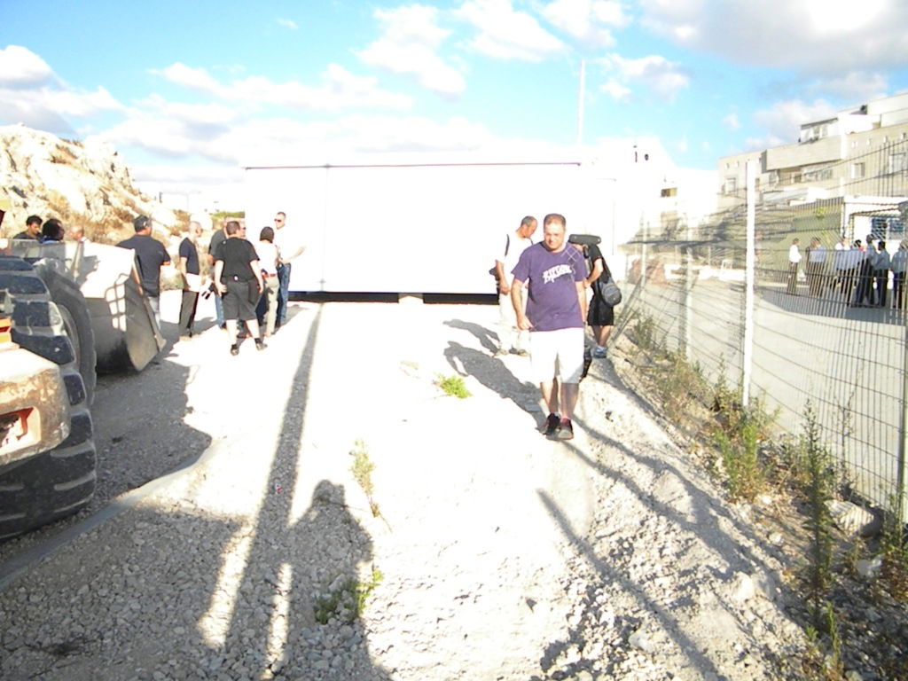 התרגיל של נאות הפסגה: העיתונאים נפלו בפח • צפו