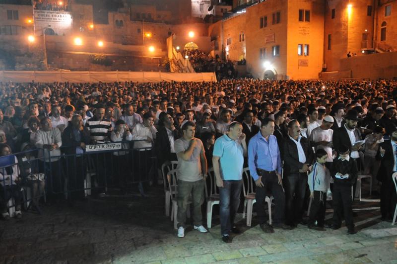 3:00 לפנות בוקר, הכותל המערבי: סליחות שבקעו רקיעים