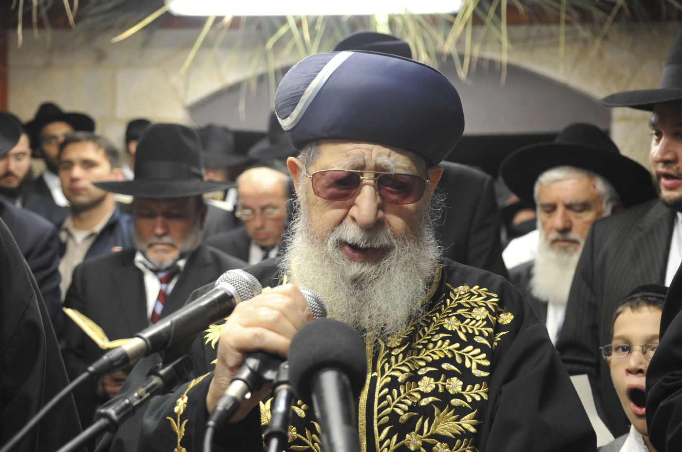 סליחות אחרונות לתשע"א: מרן הגר"ע ורבבות בכותל