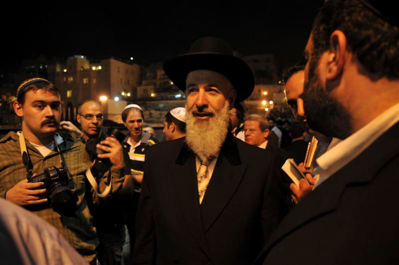 סליחות אחרונות לתשע"א: מרן הגר"ע ורבבות בכותל