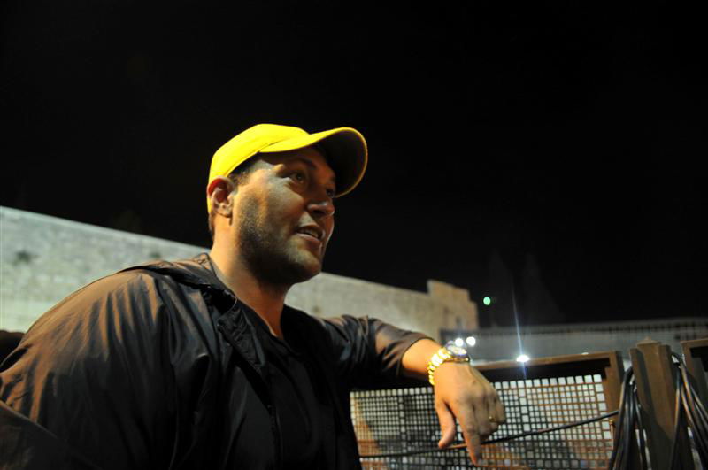 סליחות אחרונות לתשע"א: מרן הגר"ע ורבבות בכותל