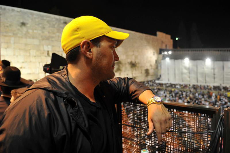 סליחות אחרונות לתשע"א: מרן הגר"ע ורבבות בכותל