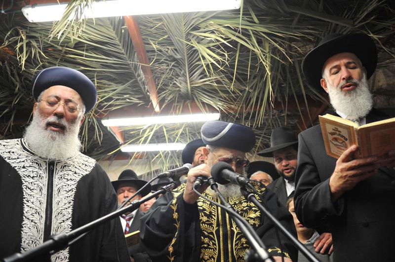 סליחות אחרונות לתשע"א: מרן הגר"ע ורבבות בכותל