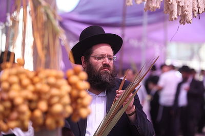 ולקחתם לכם: שוק ארבעת המינים בי-ם • גלריית ענק