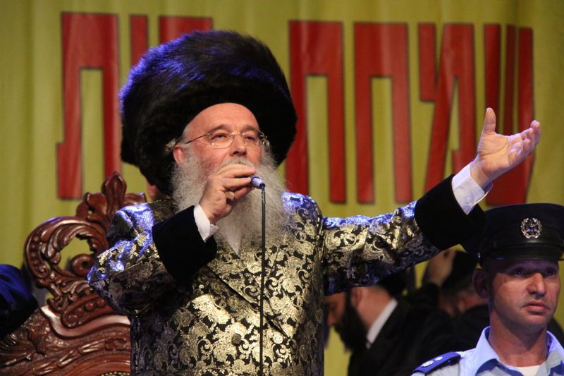 בית השואבה במישקולץ: רבבות ברחוב - וידאו ותיעוד ענק