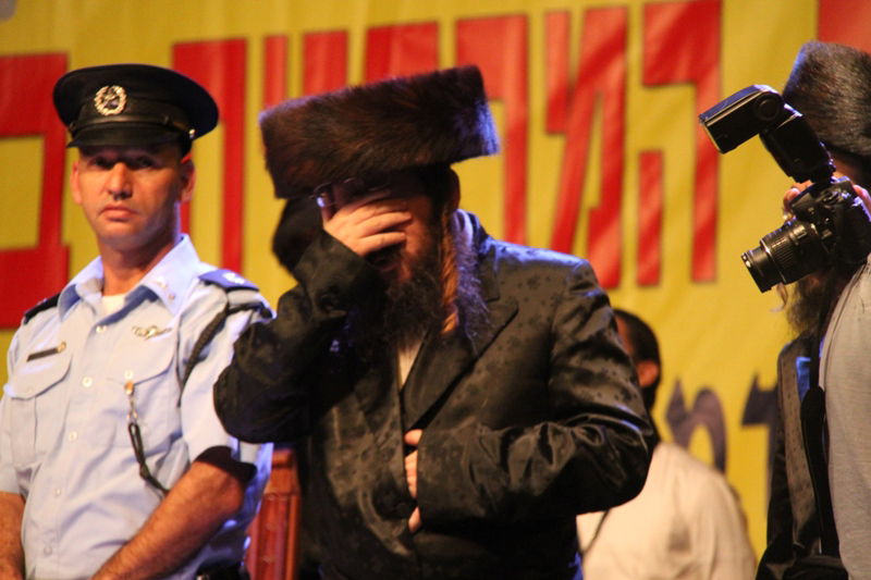 בית השואבה במישקולץ: רבבות ברחוב - וידאו ותיעוד ענק