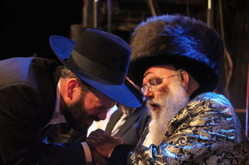 בית השואבה במישקולץ: רבבות ברחוב - וידאו ותיעוד ענק