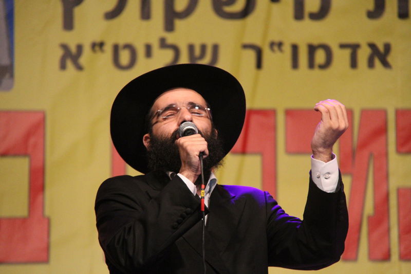 בית השואבה במישקולץ: רבבות ברחוב - וידאו ותיעוד ענק