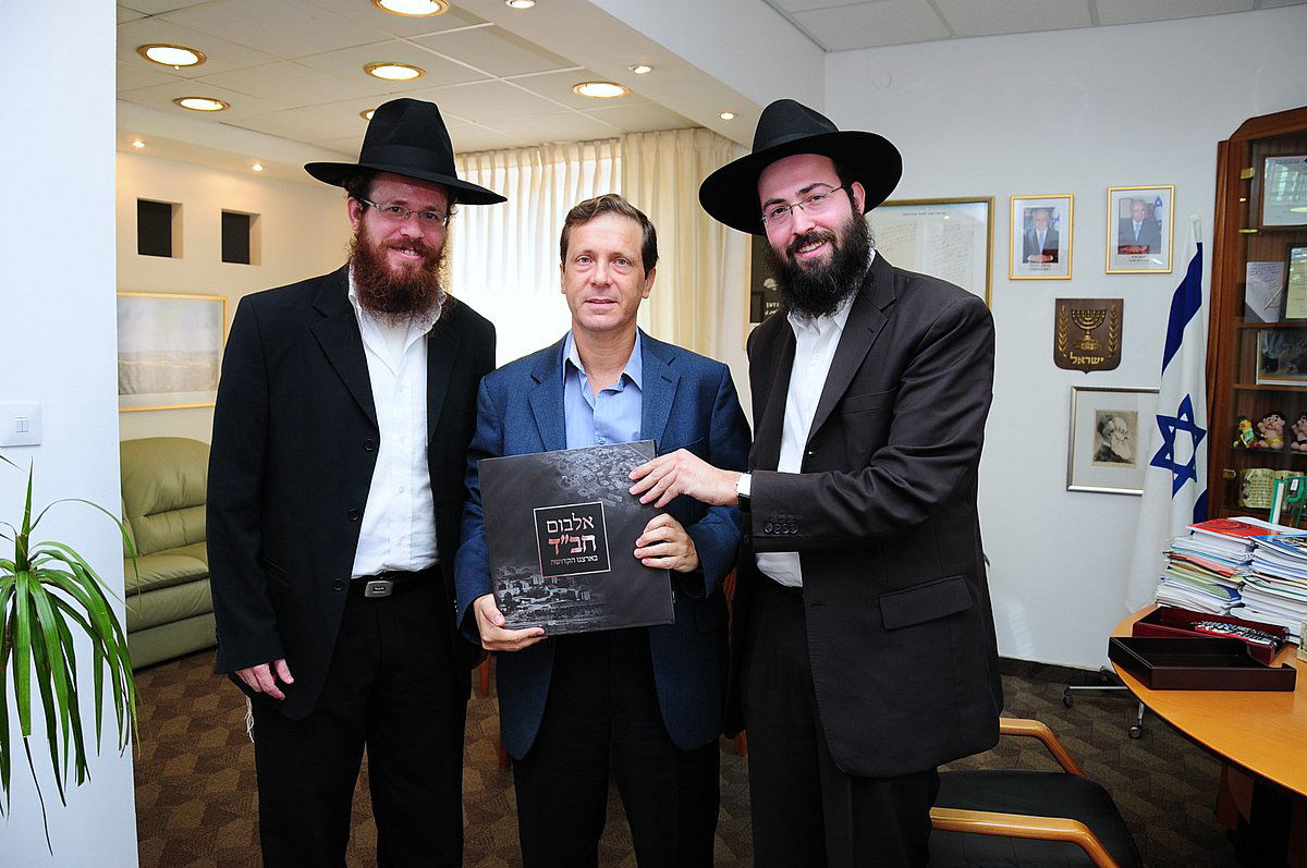 השרה לבנת גילתה למשלחת חב"ד: "מובילה מאבק בהקפאה"