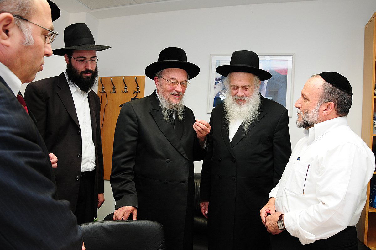 השרה לבנת גילתה למשלחת חב"ד: "מובילה מאבק בהקפאה"