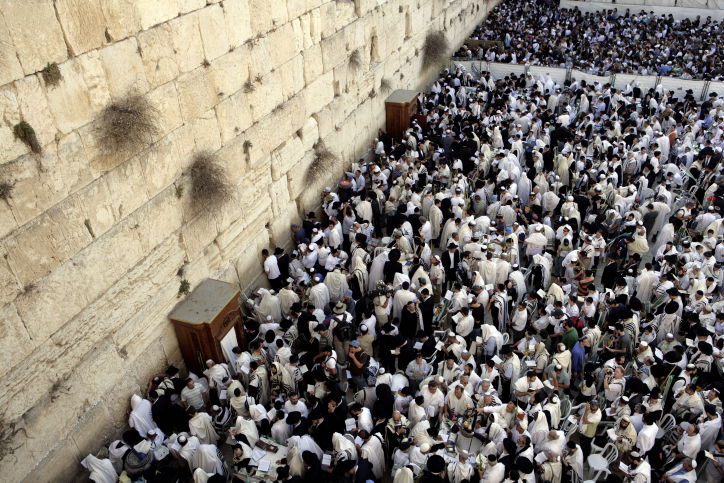 חרף המתיחות: מעמד אדיר של "ברכת כהנים" בכותל