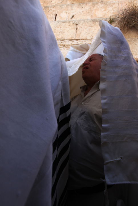 חרף המתיחות: מעמד אדיר של "ברכת כהנים" בכותל