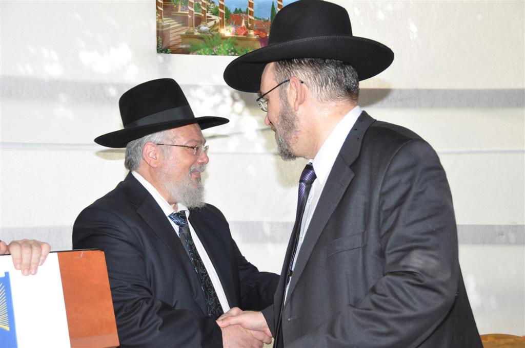 גלריה, וידאו: בסוכה של ראש העיר בני-ברק