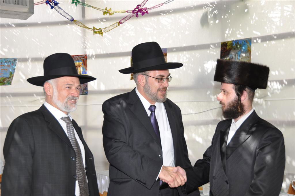 גלריה, וידאו: בסוכה של ראש העיר בני-ברק