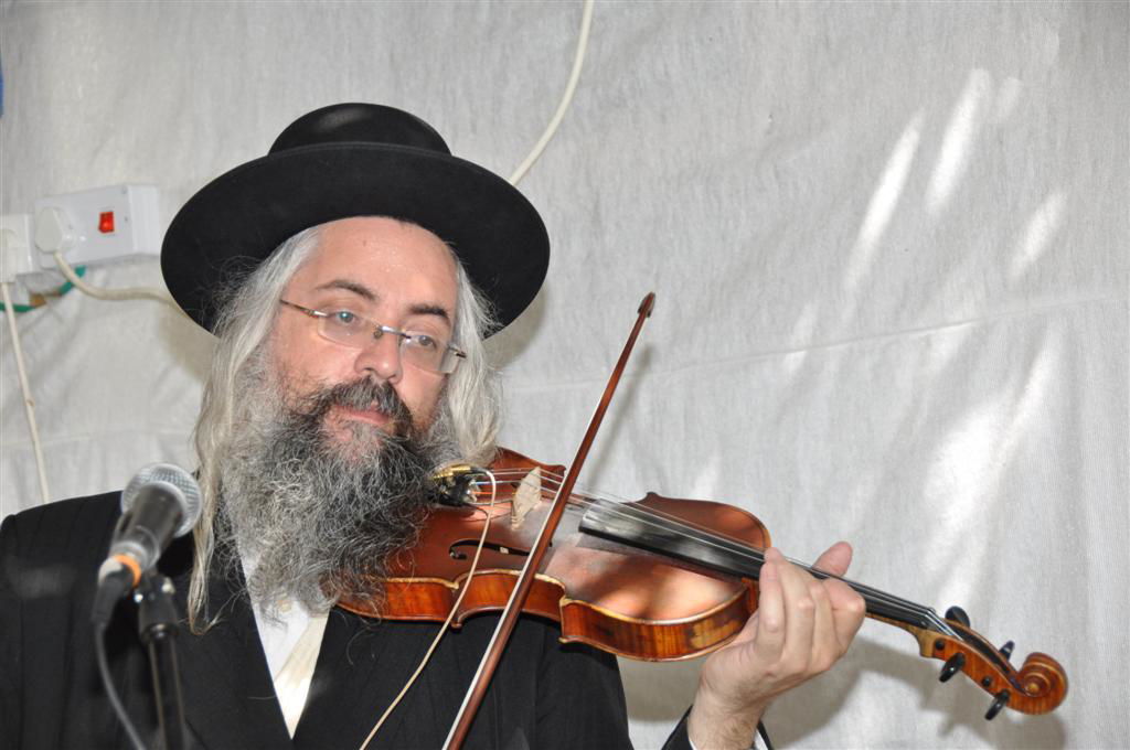 גלריה, וידאו: בסוכה של ראש העיר בני-ברק