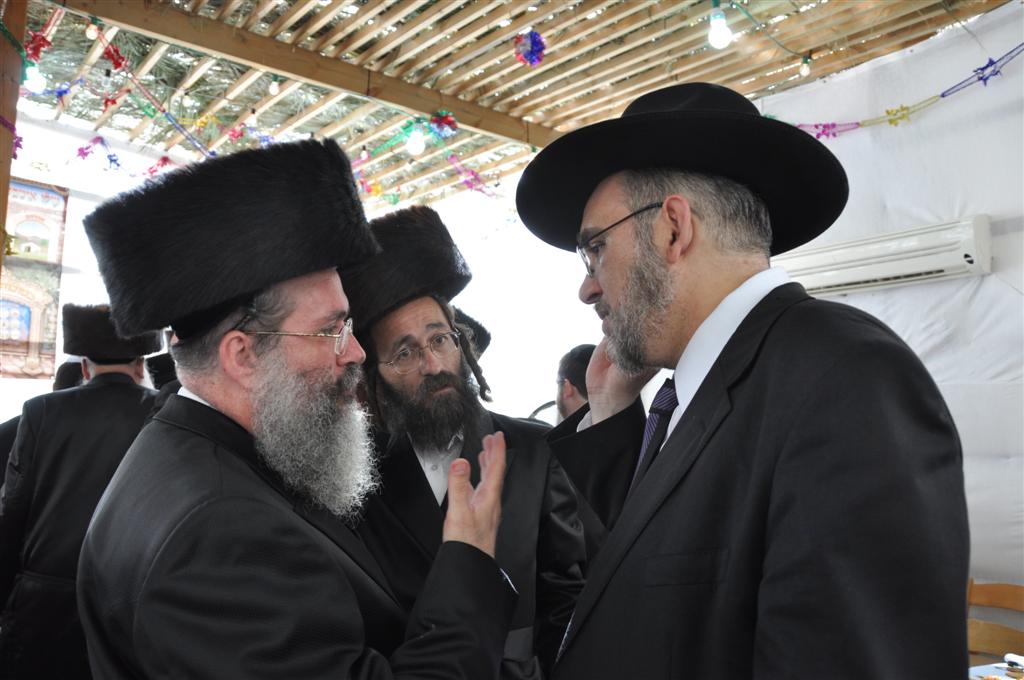 גלריה, וידאו: בסוכה של ראש העיר בני-ברק