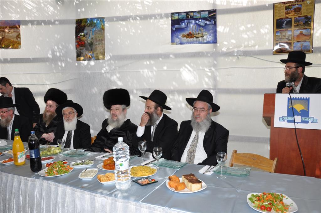 גלריה, וידאו: בסוכה של ראש העיר בני-ברק