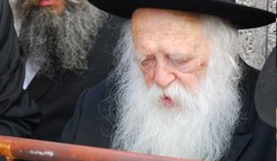 הגר"ח קנייבסקי. בבית-החולים