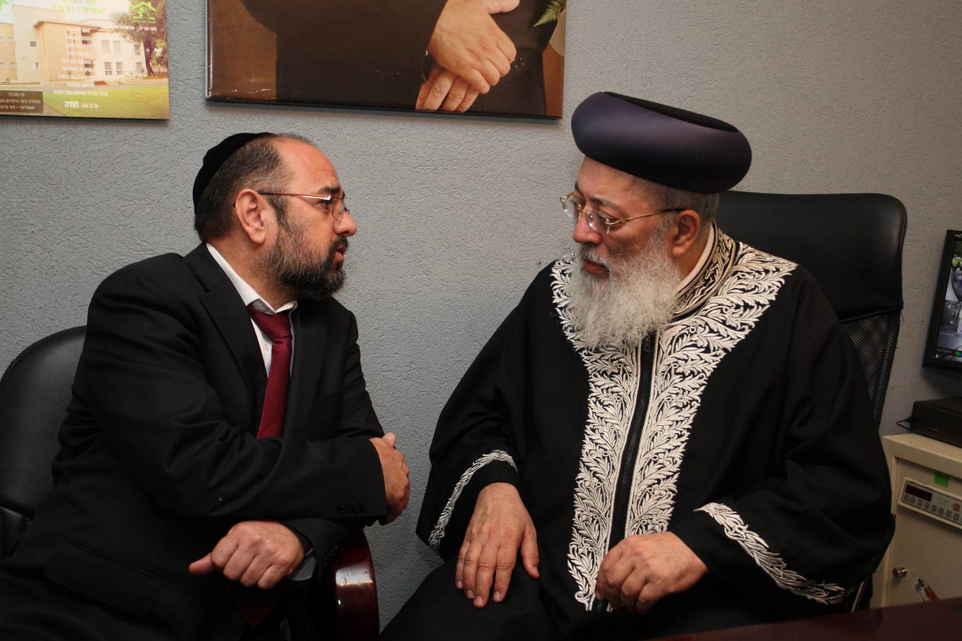 בסוכת הגר"י דרעי: גילויים חדשים על הבחירות בי-ם