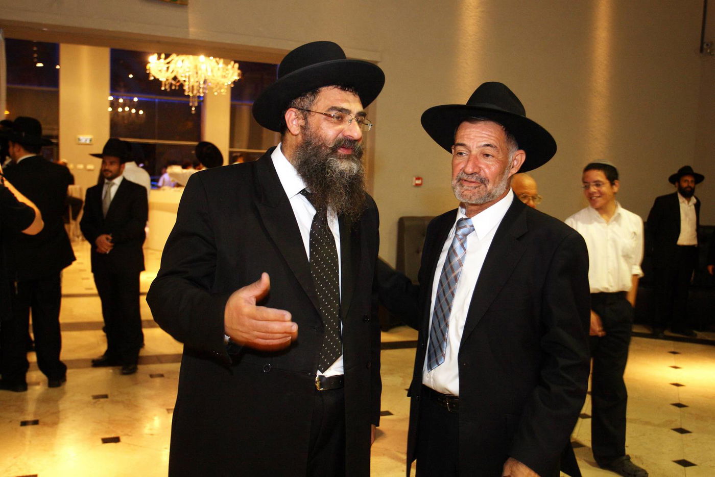 בסוכת הגר"י דרעי: גילויים חדשים על הבחירות בי-ם