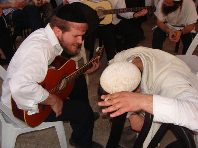 הלל, נוסח קרליבך: תיעוד מרומם נפש