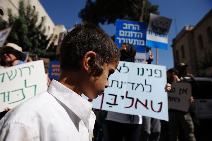 מאה שערים נותרה שלווה: פרובוקציית הנשים נכשלה