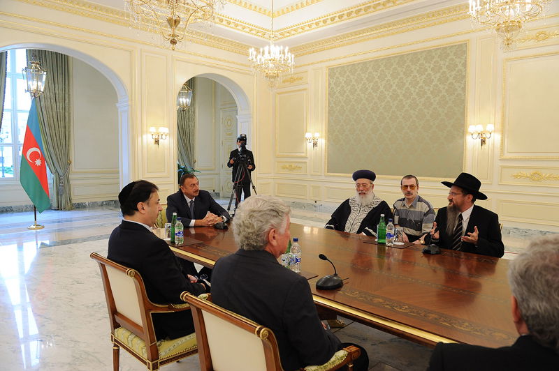 מדינה מוסלמית חנכה מוסד של חב"ד; פרס שלח ברכה