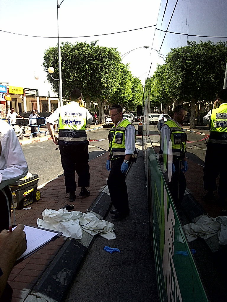 בת 70 נהרגה מפגיעת אוטובוס באשדוד