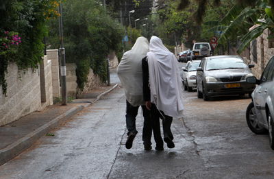 כיכר היום: ותן טל(ית)