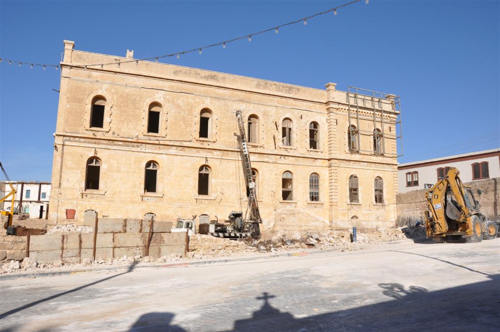 תיעוד מצולם: האברכים התפללו, החומה קרסה