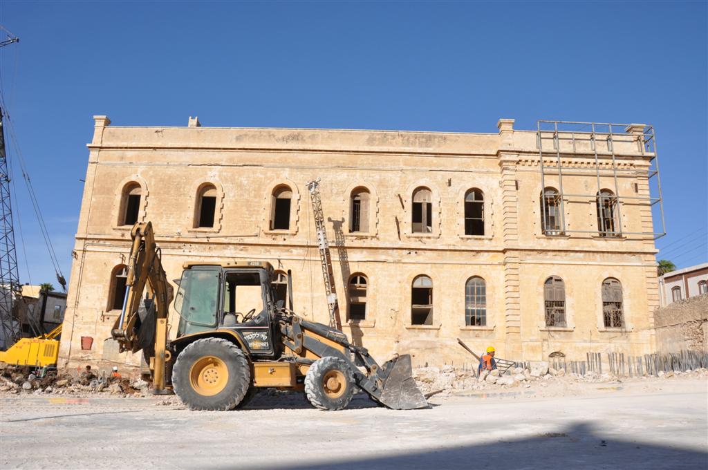 תיעוד מצולם: האברכים התפללו, החומה קרסה