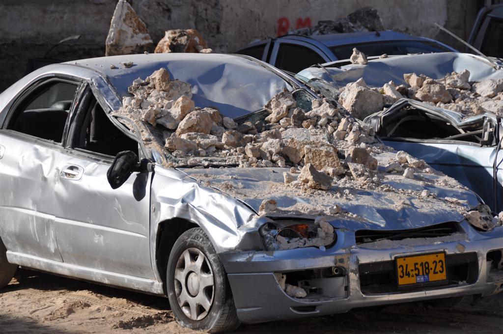 תיעוד מצולם: האברכים התפללו, החומה קרסה