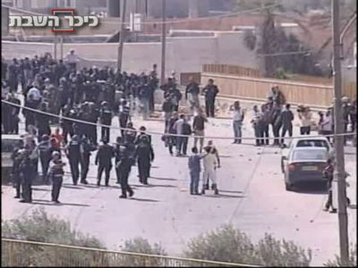 ´אינתיפאדה´ בצעדת הימין: מטר אבנים לעבר הפעילים