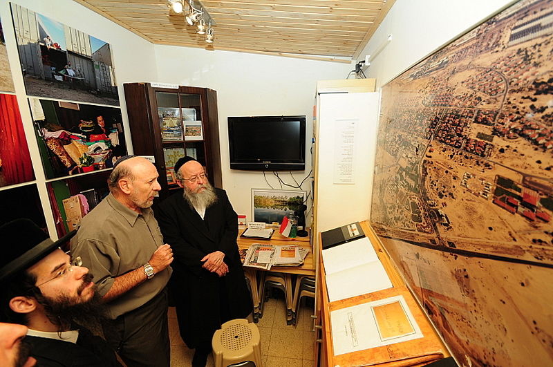 מוזס במוזיאון גוש-קטיף: "לא נתמוך בגירוש נוסף"