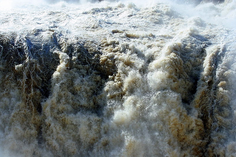 עוצר נשימה: תיעוד מרהיב מהמפלים הגדולים בעולם