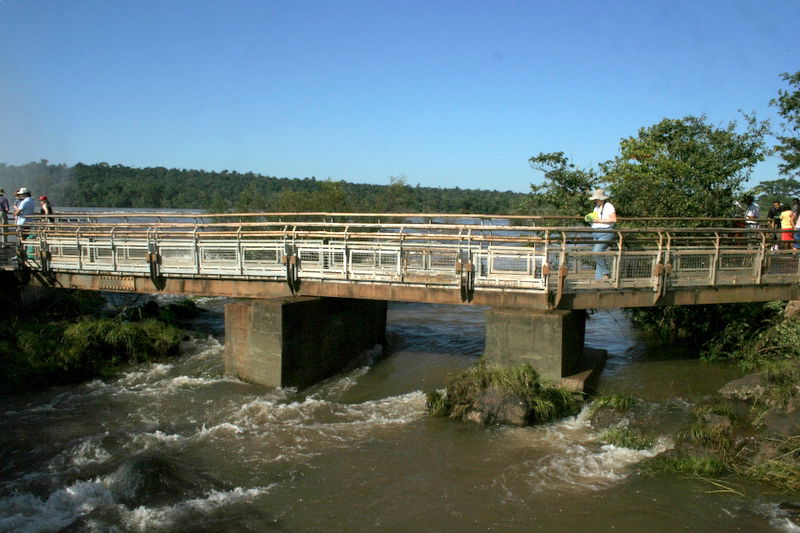 עוצר נשימה: תיעוד מרהיב מהמפלים הגדולים בעולם