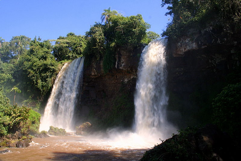 עוצר נשימה: תיעוד מרהיב מהמפלים הגדולים בעולם