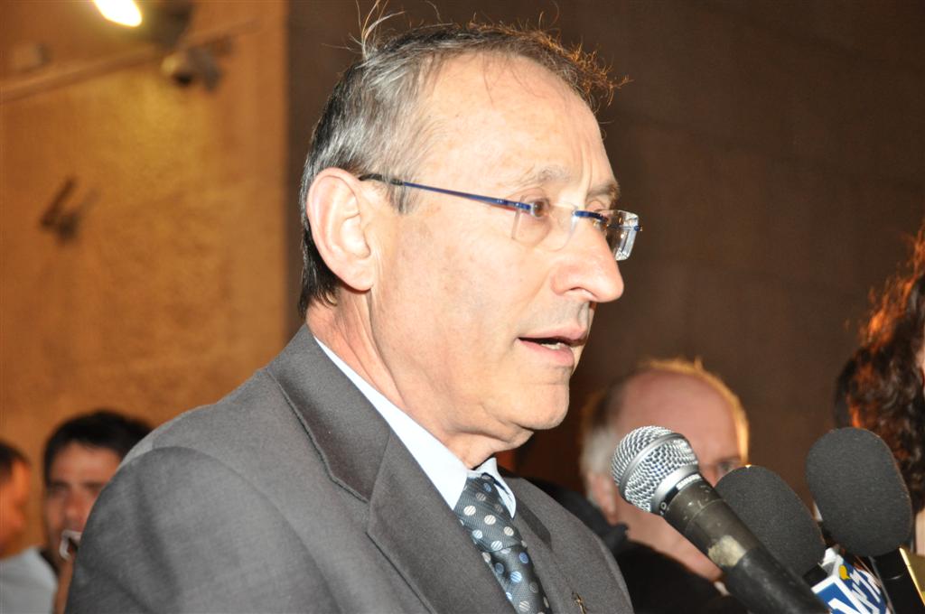 "זו לא מחאה נגד ציבור לומדי התורה. אנחנו בעדם"