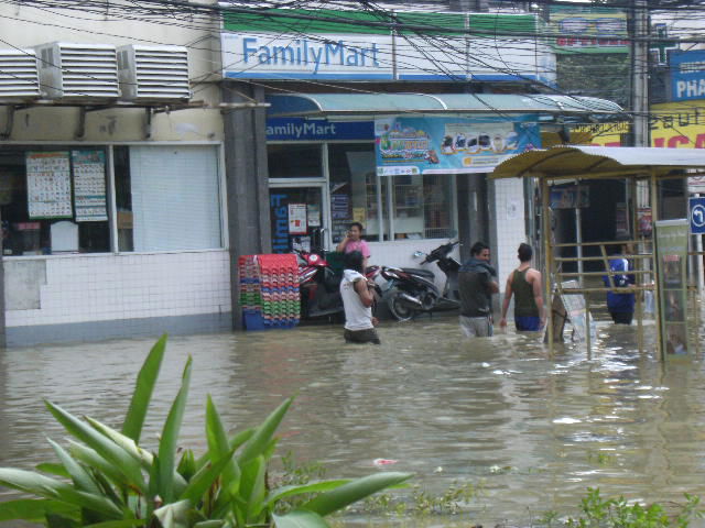 בית-חב"ד בקוסמי הוצף; מנות מזון נשלחו ללכודים