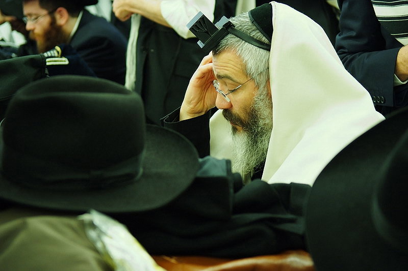 אירוע עוצמתי בציון הרבי: אלפי שלוחיו נשאו תפילה